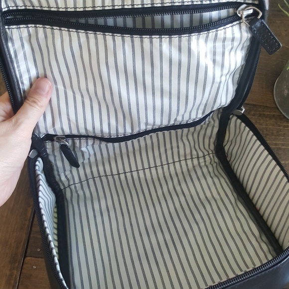 Moore & Giles Toiletries Bag - Picture 3 of 8